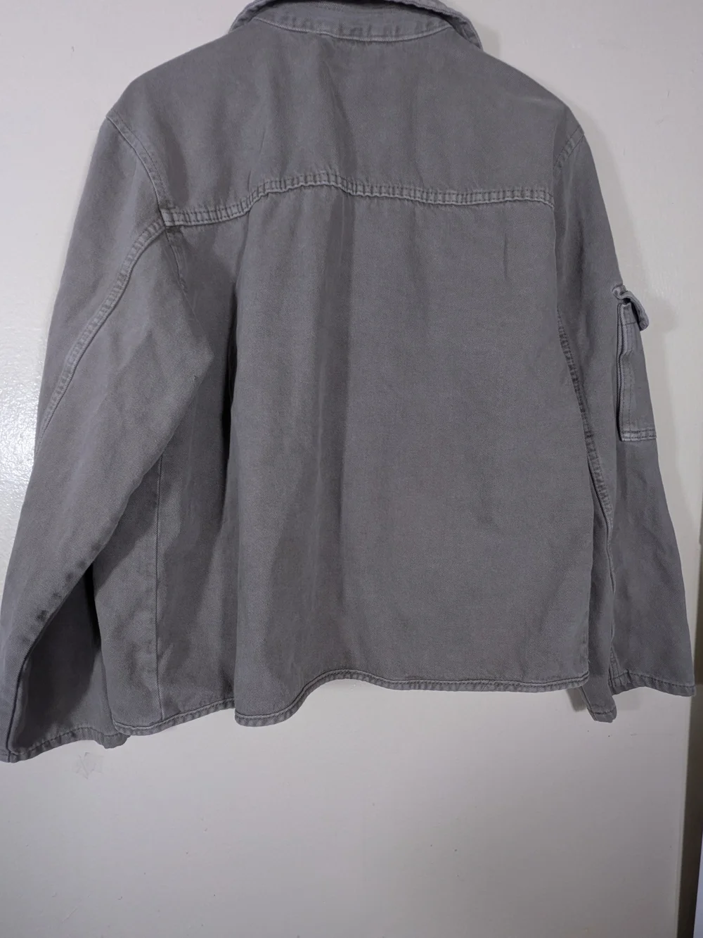 H&M Divided Gray Utility Cargo Denim Jacket Size Medium Full Zip Pockets
